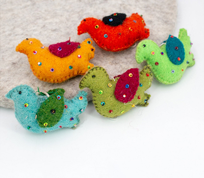 Felt multicolor birds